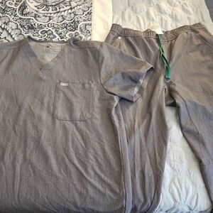 Figs Gray Men's Scrub Set